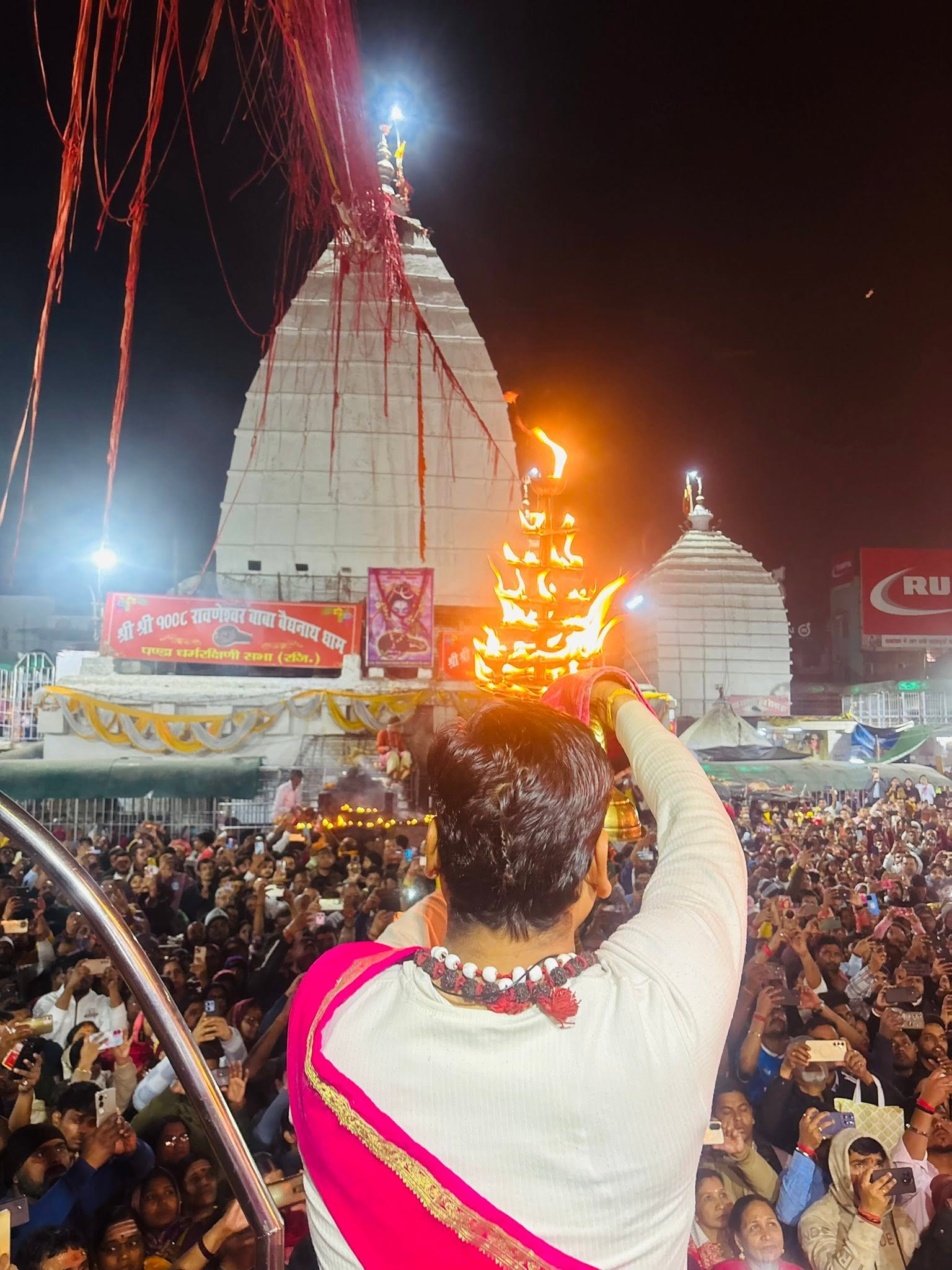 आज का विशेष दर्शन, कांचा जल एवं संध्या श्रृंगार आरती • Today's Special Darshan & Shringar Aarti